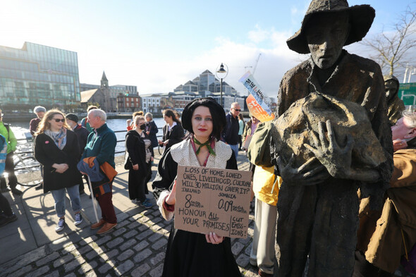 Activists highlight Ireland's famine history as they call for climate action - Vimarsana News