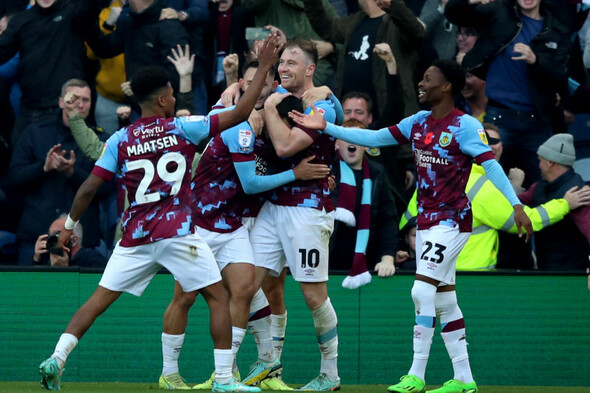 Burnley go top of the Championship before World Cup break as they beat rivals Blackburn - Vimarsana News