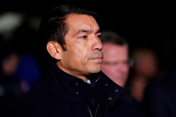 Rangers sack manager Giovanni van Bronckhorst - Vimarsana News
