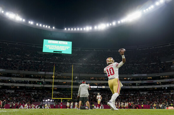 Garoppolo stars as 49ers lay waste to Murray-less Cardinals in Mexico City - Vimarsana News