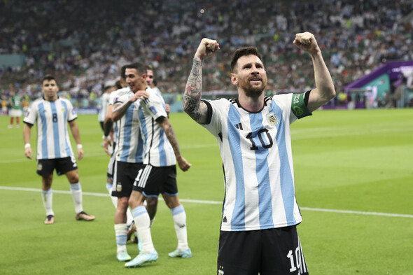 Messi magic helps keep Argentina's World Cup hopes alive - Vimarsana News
