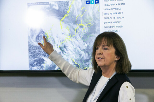 'Terrible forecasting' and overly cautious warnings: Complaints sent to Met Éireann in 2022 - Vimarsana News