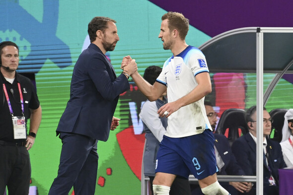 England among the flawed contenders as World Cup gets to the serious business - Vimarsana News