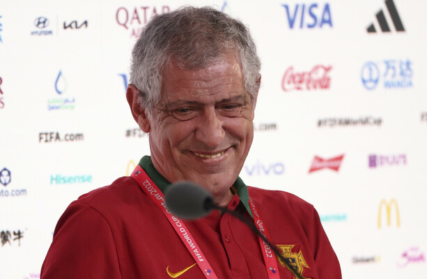 Fernando Santos deixa o cargo de capitão de Portugal após choque na Copa do Mundo · The42