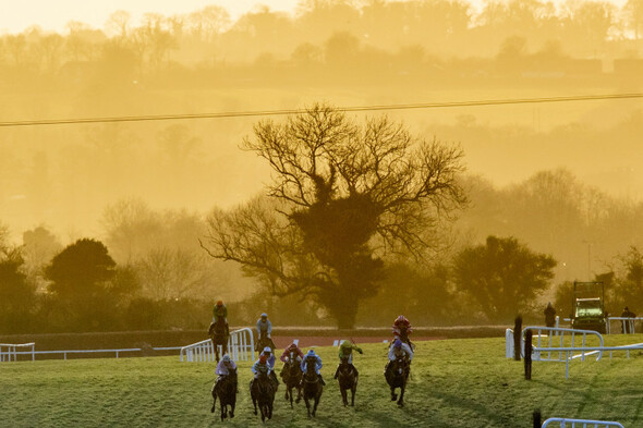Navan horse racing card cancelled due to frozen parts on track - Vimarsana News