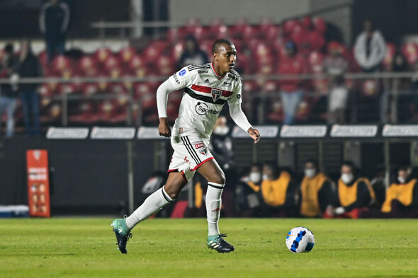 West Ham sign highly rated Sao Paulo defender - Vimarsana News