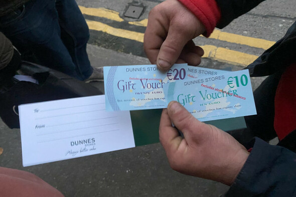 3,000 people queue to receive Christmas food vouchers at Capuchin Day Centre - Vimarsana News