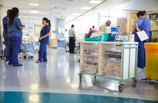 Junior doctors vote overwhelmingly in favour of agreement to tackle unsafe working hours