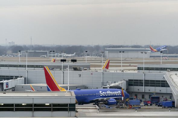 Major disruption at US airports as thousands of flights delayed due to technical glitch - Vimarsana News