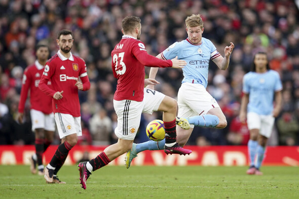 'Too early to think about that' - Shaw plays down Man United title talk after derby win - Vimarsana News