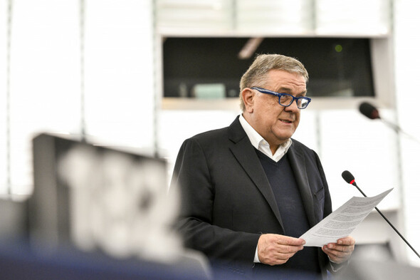 Key suspect in EU bribery scandal cuts deal with prosecutors - Vimarsana News