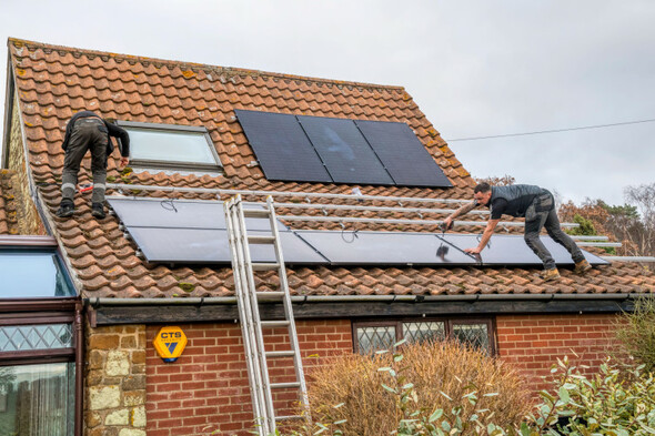 Cumbersome grant system holding some back from solar PV uptake, says expert - Vimarsana News