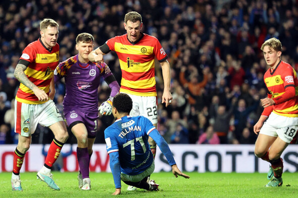 Rangers boss defends controversial goal and explains why they let in uncontested equaliser - Vimarsana News
