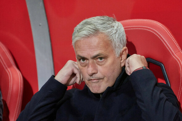 Jose Mourinho's dose of old medicine as RB boss re-enacts famous celebration - Vimarsana News