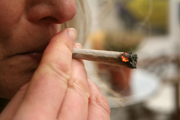 Efforts for drugs decriminalisation 'kicked into the long grass' by politicians, report finds - Vimarsana News