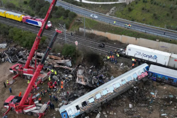 Greek rail workers strike in protest over fatal train crash - Vimarsana News