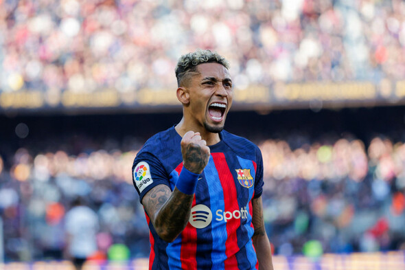 Ex-Leeds star helps 10-man Barca earn nervy win - Vimarsana News