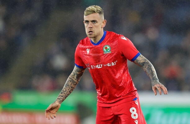 La star de Blackburn est en ligne pour une convocation en Irlande après avoir obtenu une autorisation internationale