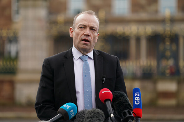 'No renegotiating' Windsor Framework, Heaton-Harris warns DUP - Vimarsana News