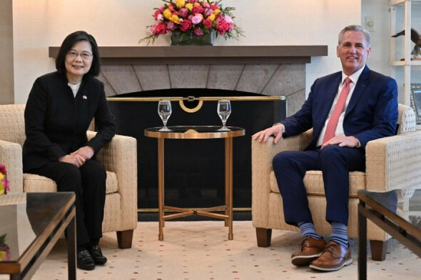 US House speaker meets Taiwan president despite China's warning that he is 'playing with fire' - Vimarsana News