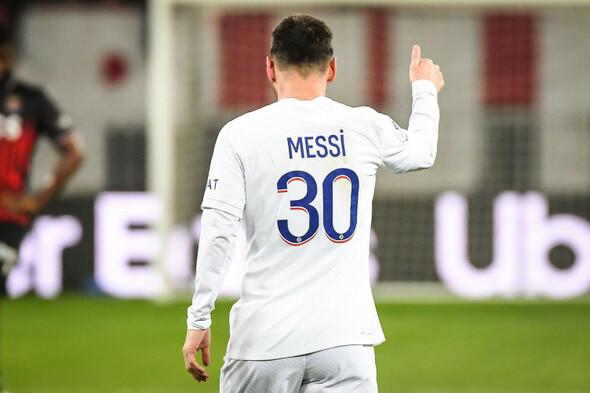 Lionel Messi stars in PSG victory, teen sensation scores crucial winner for Dortmund - Vimarsana News