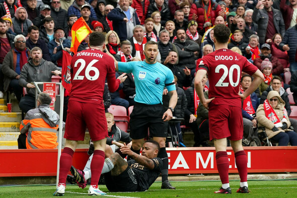 Assistant referee stood down while FA investigates Andy Robertson incident - Vimarsana News