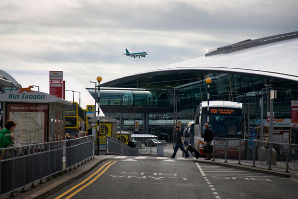 Man awarded €30k from wheelchair assistance company after fall at Dublin Airport bus stop - Vimarsana News
