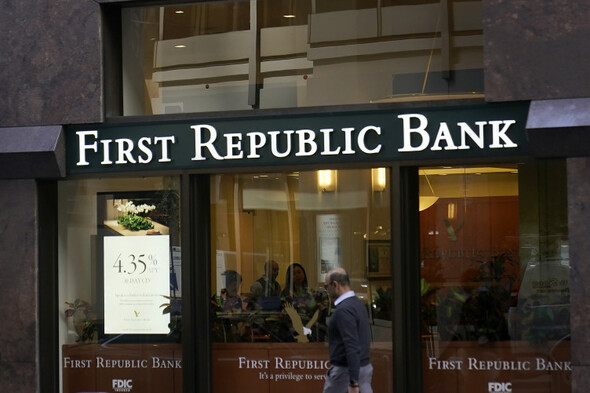 Troubled US bank seized after becoming third mid-size institute to fail in two months - Vimarsana News