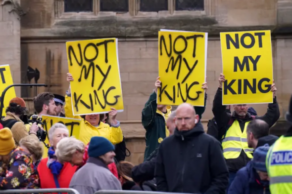 'World's most expensive tradition': UK anti-monarchists hit out at Charles' coronation - Vimarsana News