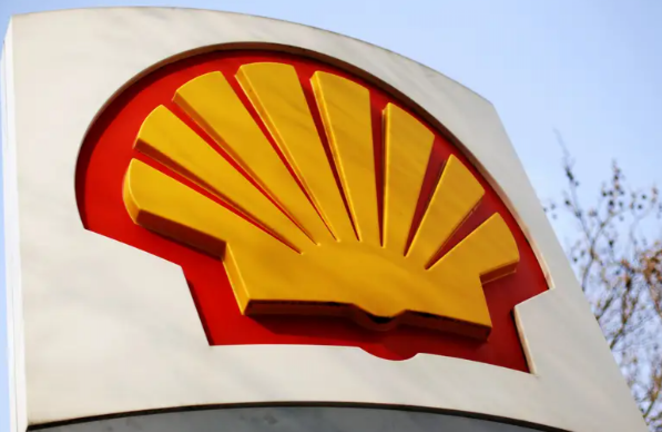 Shell Makes Nearly €1.6 Billion More Than Expected In First Three ...