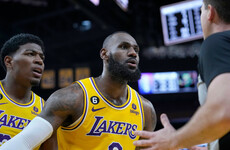 Warriors survive against Lakers, Knicks hold off Heat