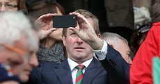 Enda Kenny Has An iPhone Evidence of the Day