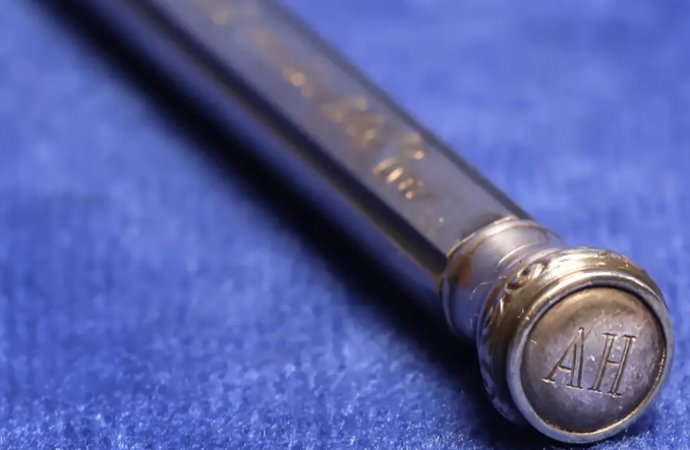 Belfast auction house urged to withdraw the sale of a pencil belonging to Hitler