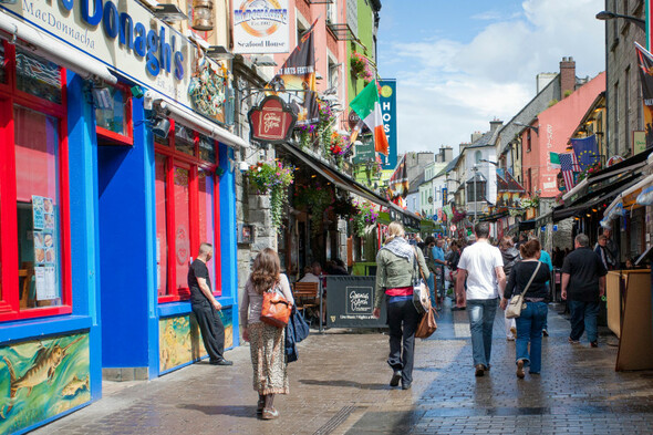 Galway council to write to advertising watchdog over Airbnb posts in rent pressure zone - Vimarsana News
