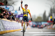 Laporte pips Ireland's Bennett and stretches Dauphine lead with stage win