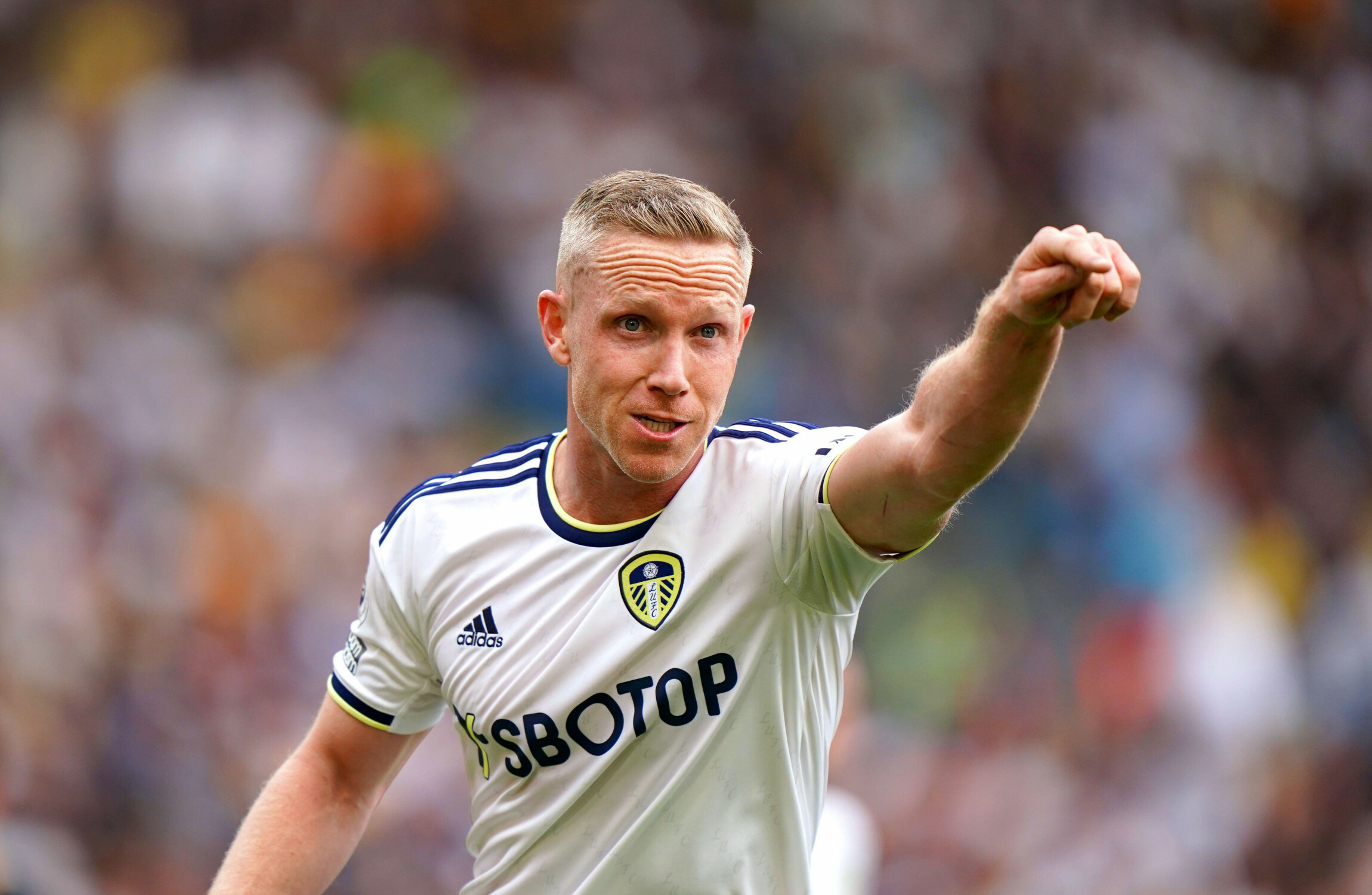 Leeds release 4 players after relegation - Vimarsana News