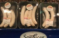 Supermarket chain criticised for pre-peeled bananas