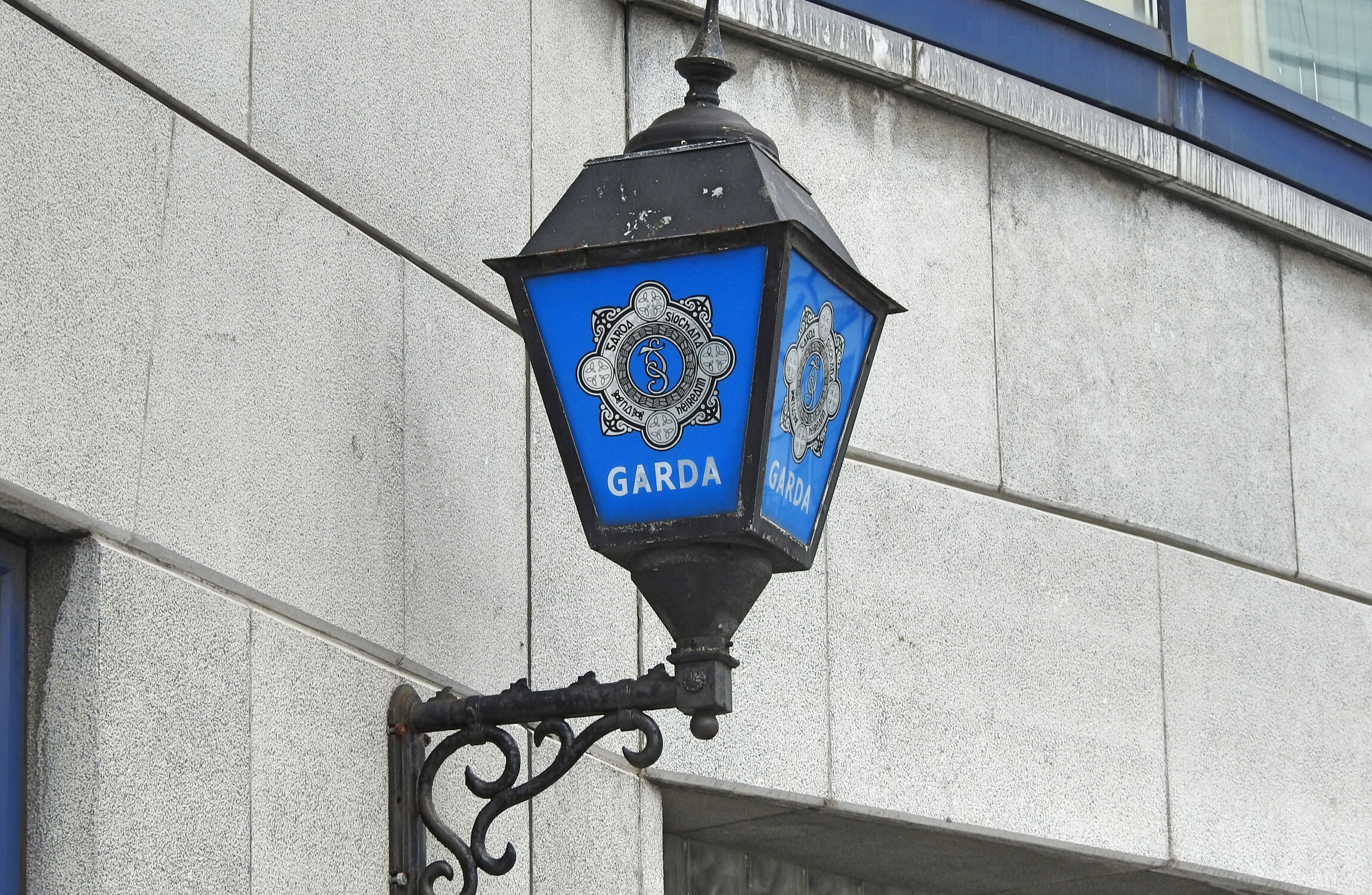 Man (29) accused of stabbing another man with broken bottle in Cork city attack denied bail - Vimarsana News