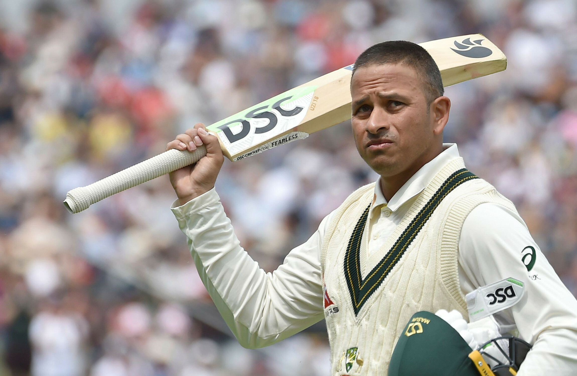 Australia strike between the showers in first Ashes Test - Vimarsana News