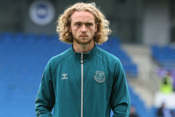 Everton duo's departures confirmed - Vimarsana News