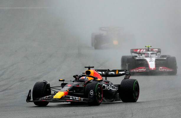 Max Verstappen wins Austrian Grand Prix sprint race · The 42
