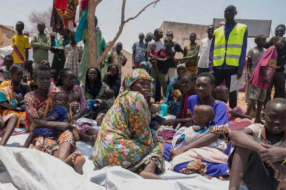 Fighting rocks Sudanese capital again as disease threatens those displaced by the conflict - Vimarsana News