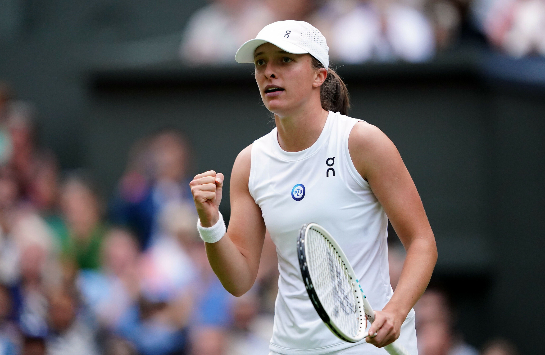 Swiatek saves two match points to book her first Wimbledon quarter-final - Vimarsana News
