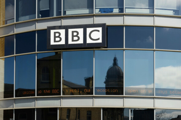 MPs reportedly threatening to name suspended BBC presenter using parliamentary privilege - Vimarsana News