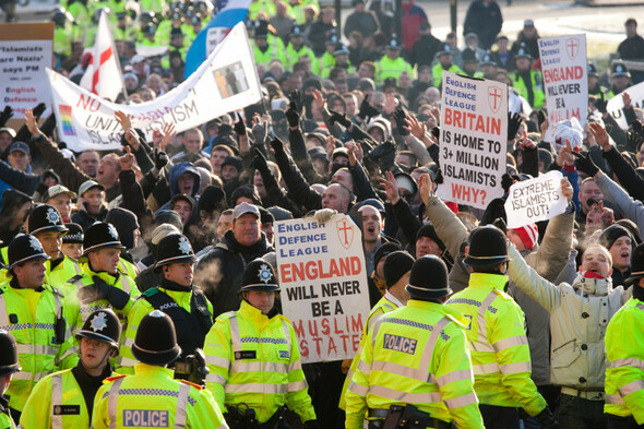 On the Right Wing: English football firms, the English Defence League, and the Euros - Vimarsana News