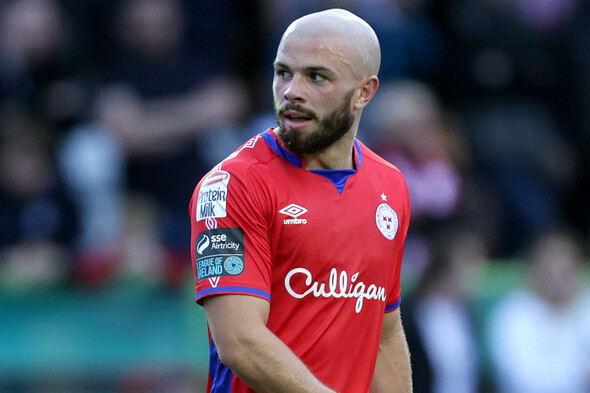 Midfielder Coyle signs new contract with Shelbourne - Vimarsana News