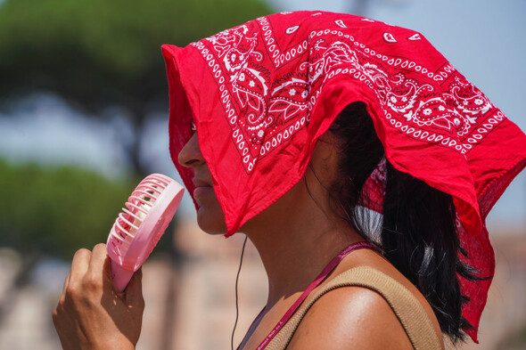 More record high temperatures set to tumble as much of Europe prepares for heatwave peak - Vimarsana News