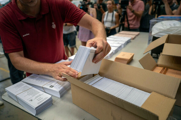 Spain begins talks to avoid new election after inconclusive vote - Vimarsana News
