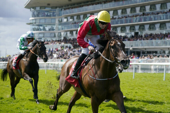 Dunum delights favourite-backers in Galway feature - Vimarsana News