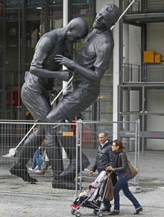 French artist unveils giant bronze sculpture of Zidane's famous head-butt